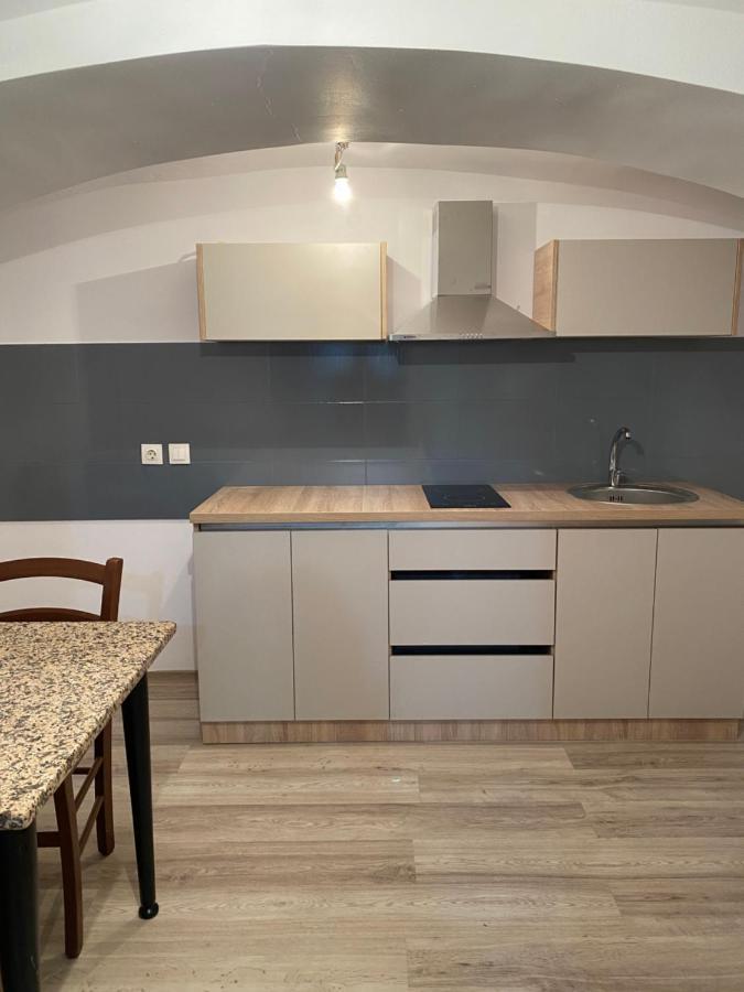 בראשוב Hidden Gem Apartment In The Center Of The City מראה חיצוני תמונה